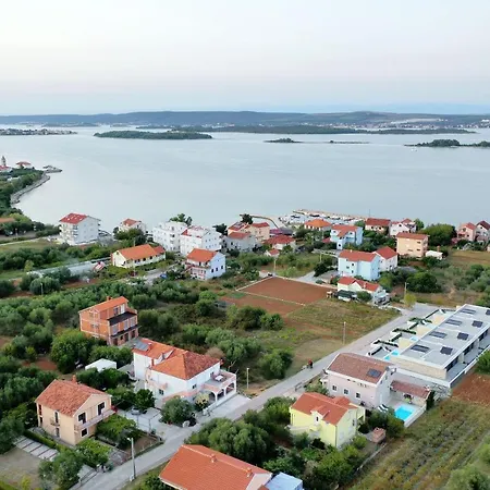 Bobo Apartament Kraj (Zadar)